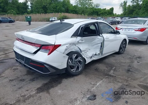 2024 Hyundai Elantra Sel z USA, uszkodzony, nr VIN KMHLS4DG9RU695778